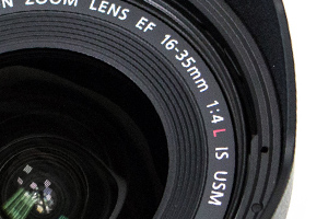 00_ef16-35mm4lis.jpg